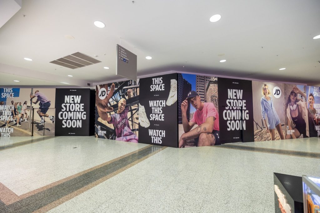 Hording Graphics The Exhibitionist 6