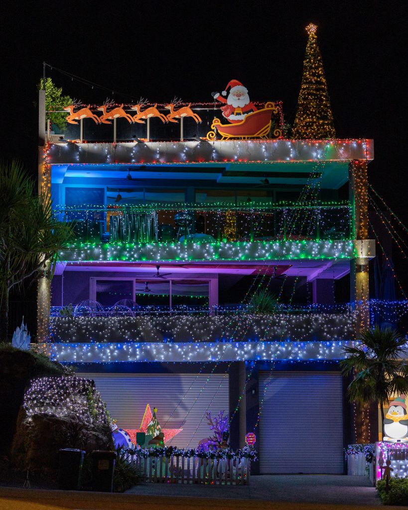 Cullen Bay Christmas House_The Exhibitionist